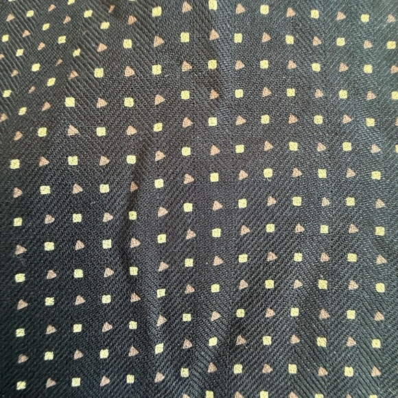 Neimus Marcus Mens Black shirt 2X Gold  & Brown Shapes Short Sleeve Silk Blend - Picture 7 of 10